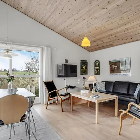 Holiday home 2 Bedroom Stunning In *