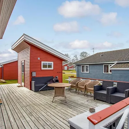 Holiday home 2 Bedroom Stunning In Gudhjem