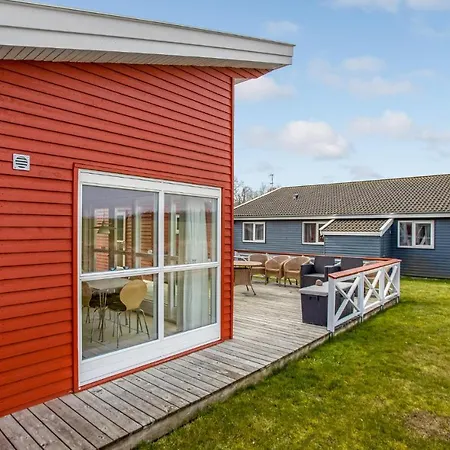 Holiday home 2 Bedroom Stunning In Gudhjem