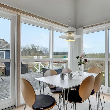 Holiday home 2 Bedroom Stunning In